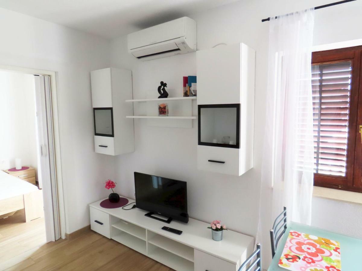 Apartments Kamelija 말린스카 외부 사진