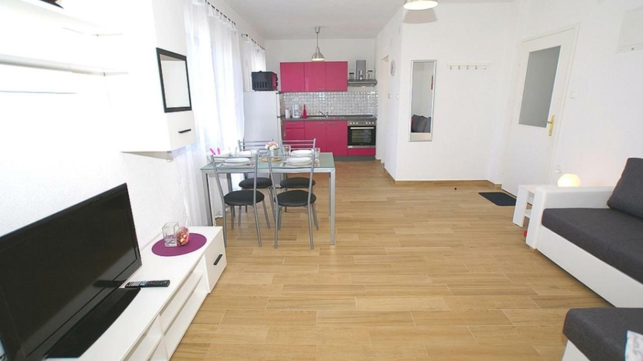 Apartments Kamelija 말린스카 외부 사진